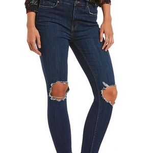 Free people skinny busted distressed knee jeans